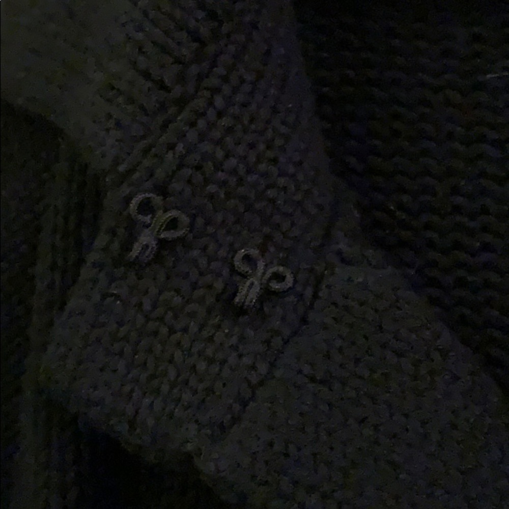 Banana Republic button down sweater. - Picture 4 of 5